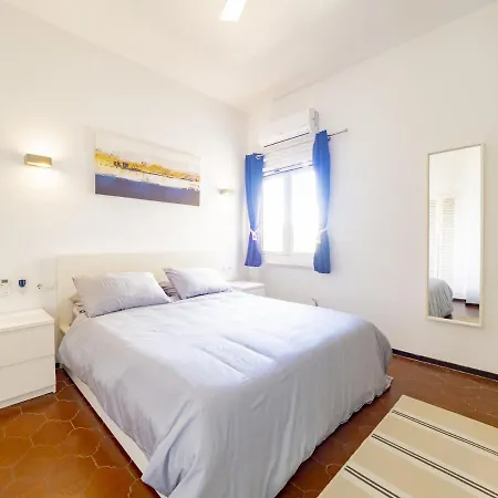 Cubo's Penthouse Cabopino Port & Parking Apartment