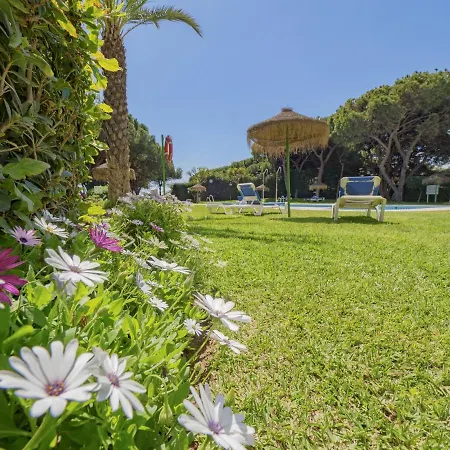 Apartment Cubo's Penthouse Cabopino Port & Parking Marbella