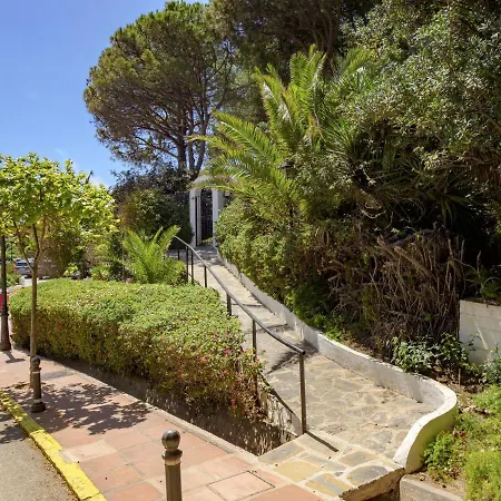 Cubo's Penthouse Cabopino Port & Parking Marbella