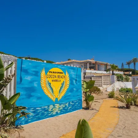 Cubo's Penthouse Cabopino Port & Parking