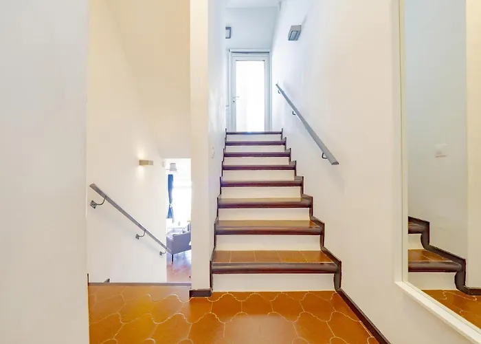 Cubo's Penthouse Cabopino Port & Parking