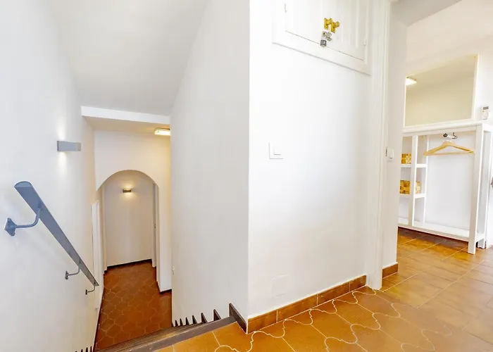 Cubo's Penthouse Cabopino Port & Parking 마르베야