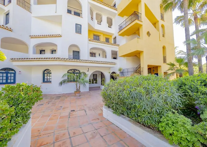 아파트 Cubo's Penthouse Cabopino Port & Parking 마르베야