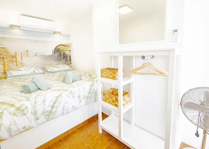 Cubo's Penthouse Cabopino Port & Parking * 마르베야
