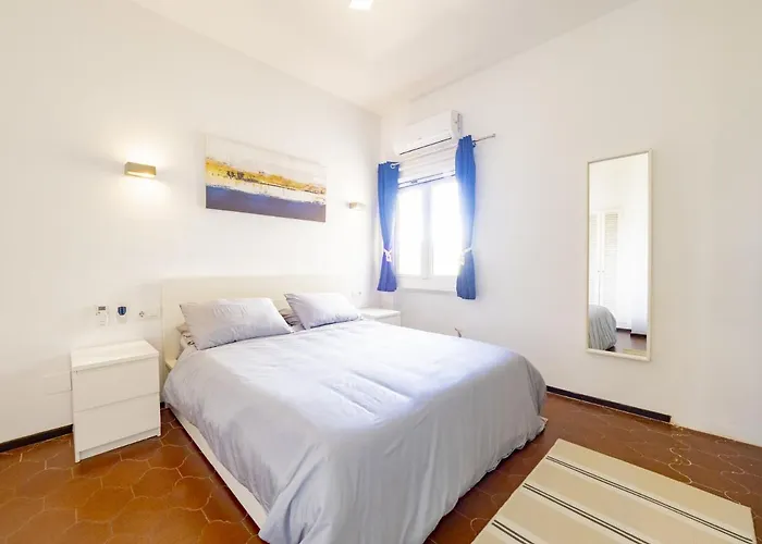 Cubo's Penthouse Cabopino Port & Parking Апартаменты