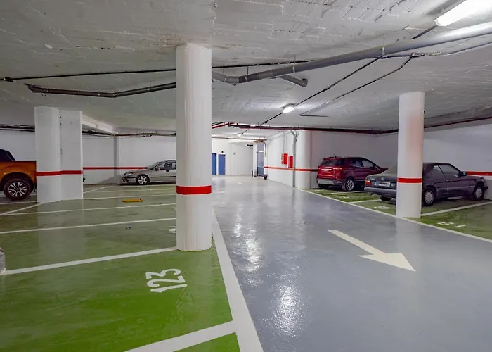 Cubo's Penthouse Cabopino Port & Parking * Марбелья