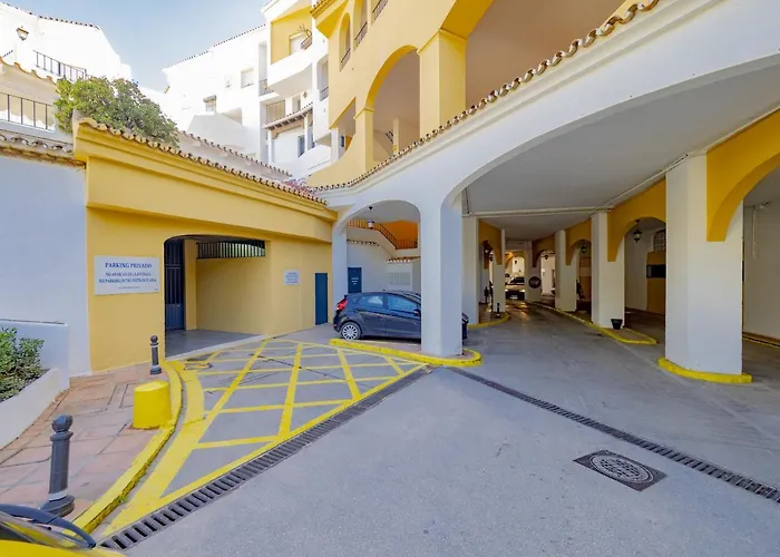 Cubo's Penthouse Cabopino Port & Parking * Марбелья