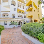 Apartamento Cubo's Penthouse Cabopino Port & Parking Marbella