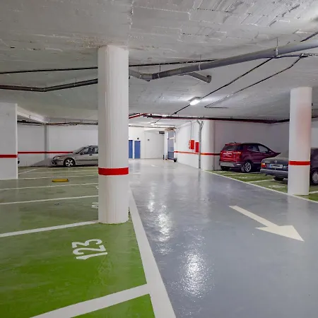 Cubo's Penthouse Cabopino Port & Parking * Марбелья
