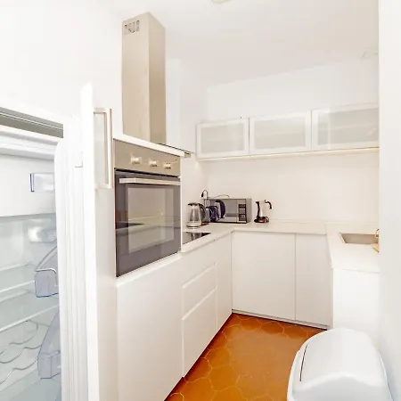 Cubo's Penthouse Cabopino Port & Parking Daire Marbella